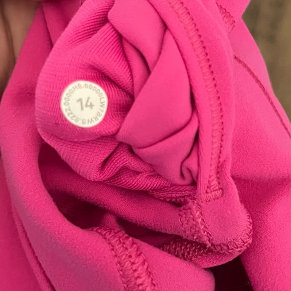 Lululemon Hot Pink High Rise Biker Shorts Size 14 - Picture 6 of 6